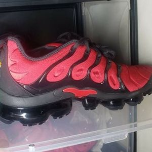 Vapormax plus